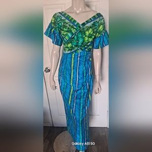 Vintage "Hawaiian Togs" Stunning 1960's Hawaiian Dress Size Medium